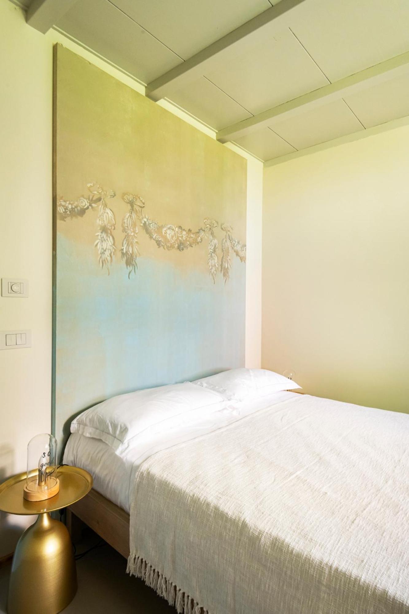 Asilo In Barolo Hotel Luaran gambar